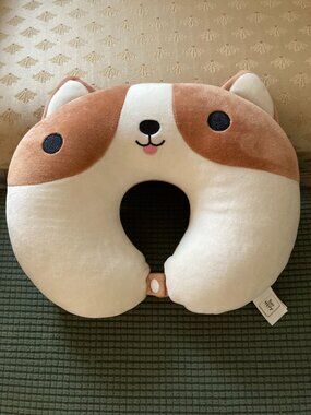 SQUISHMALLOW CHILDS TRAVEL NECK PILLOW